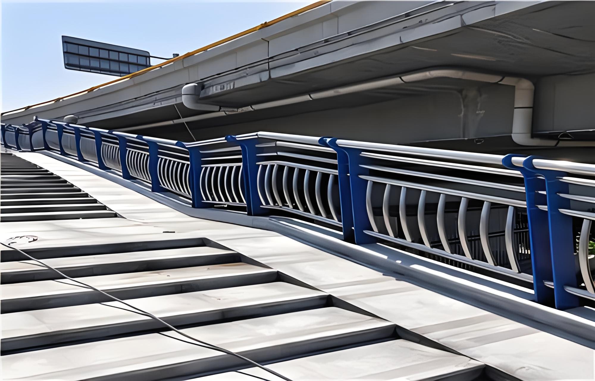 巴中不锈钢桥梁护栏维护方案：确保安全，延长使用寿命
